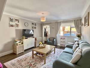 Lounge- click for photo gallery